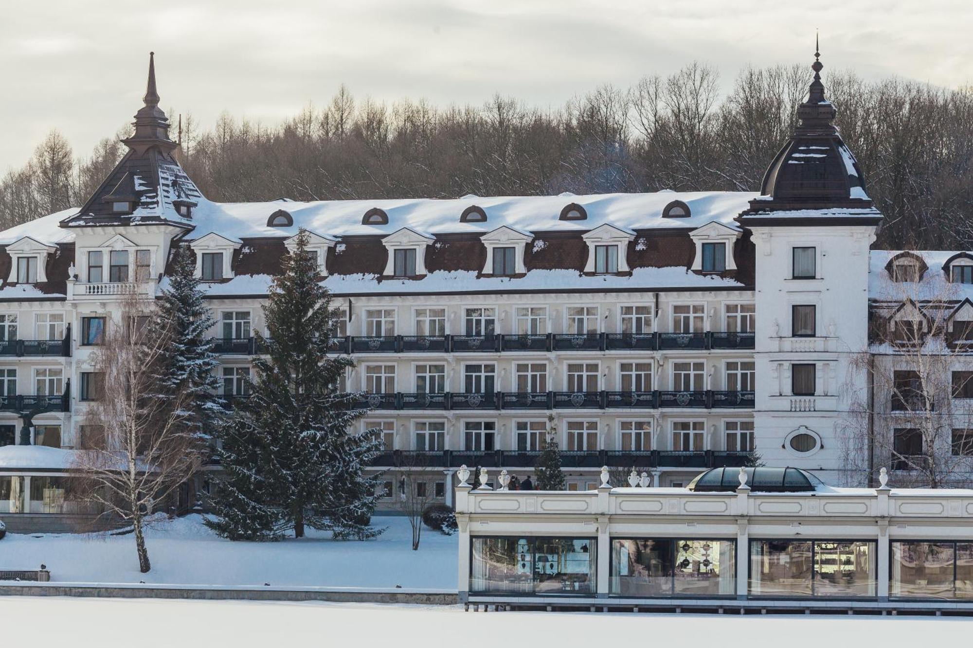 Edem Resort Medical & Spa Strelki  Buitenkant foto